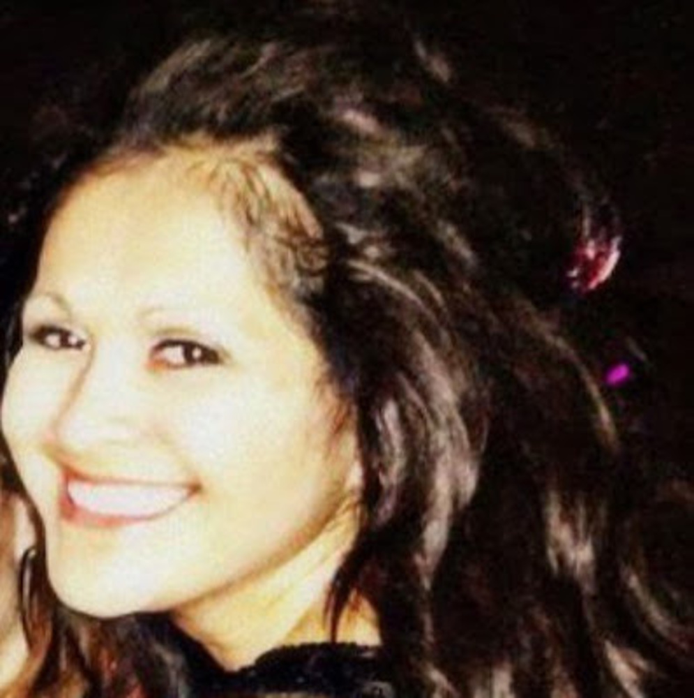 Meet your Posher, Julissa
